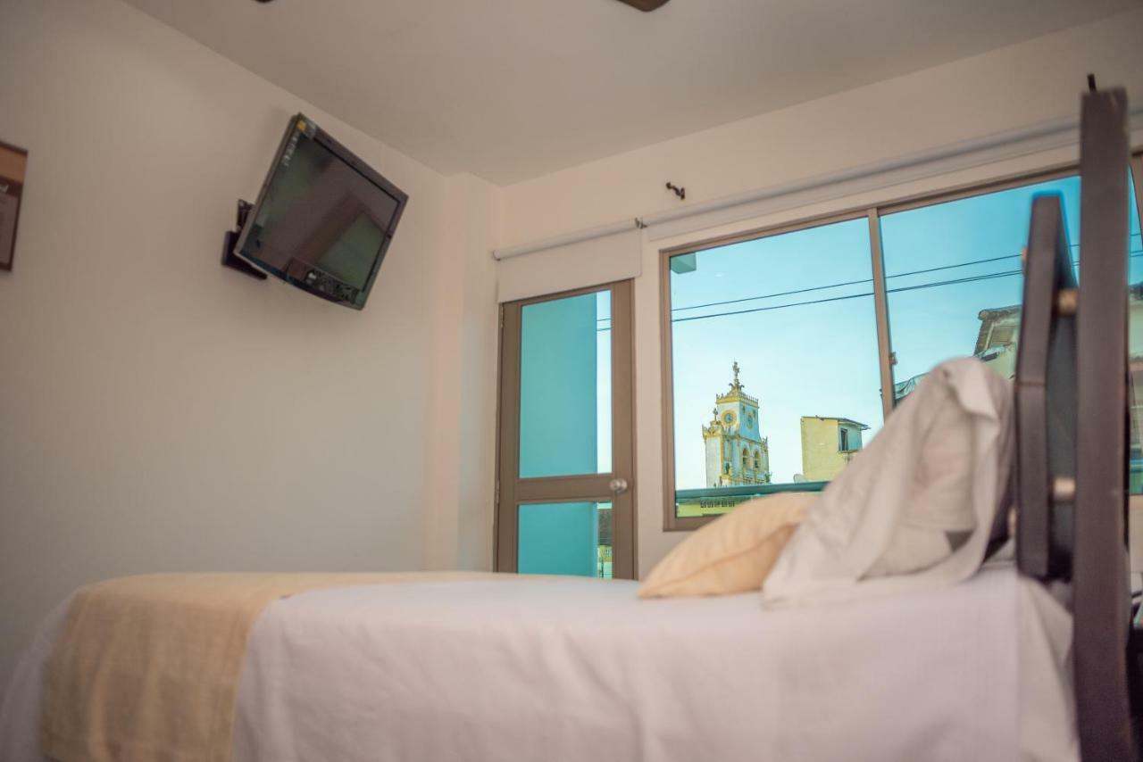 Onoma Hotel Lorica 外观 照片